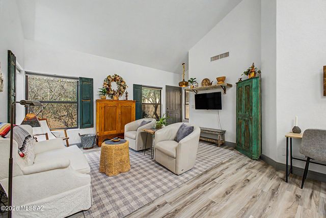 3170 N Brittlebush Lane, Tucson, AZ 85712