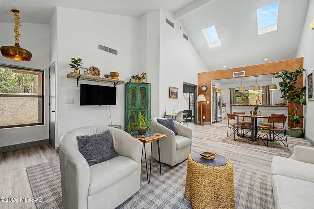 3170 N Brittlebush Lane, Tucson, AZ 85712