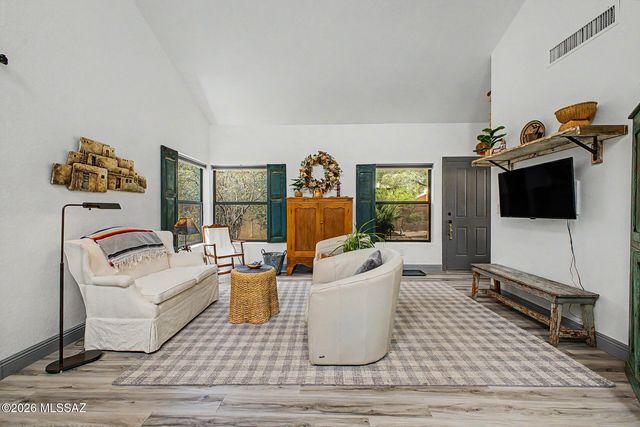 3170 N Brittlebush Lane, Tucson, AZ 85712
