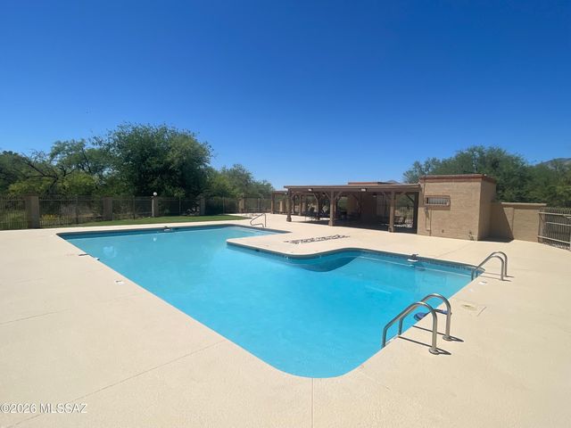 3170 N Brittlebush Lane, Tucson, AZ 85712