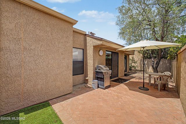 3170 N Brittlebush Lane, Tucson, AZ 85712