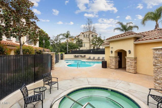 15633 Odyssey Drive 56, Los Angeles, CA 91344