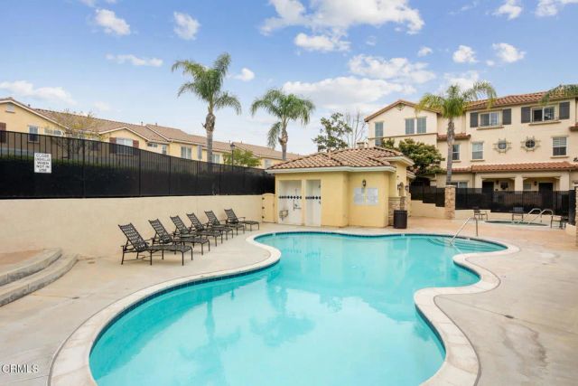 15633 Odyssey Drive 56, Los Angeles, CA 91344
