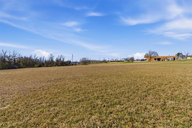 2915 Fall Creek Highway, Granbury, TX 76049