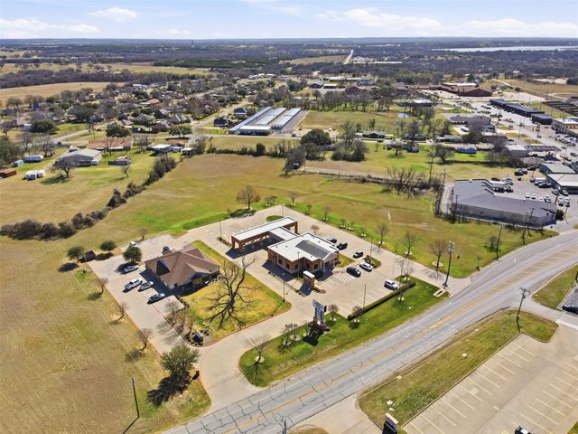 2915 Fall Creek Highway, Granbury, TX 76049