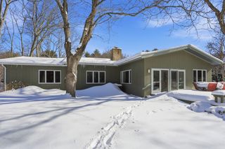 17 North St, Lexington, MA 02420