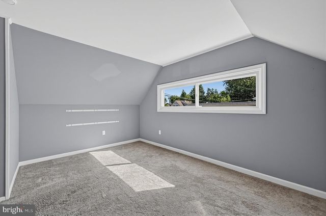 36 KINGWOOD LN, Levittown, PA 19055