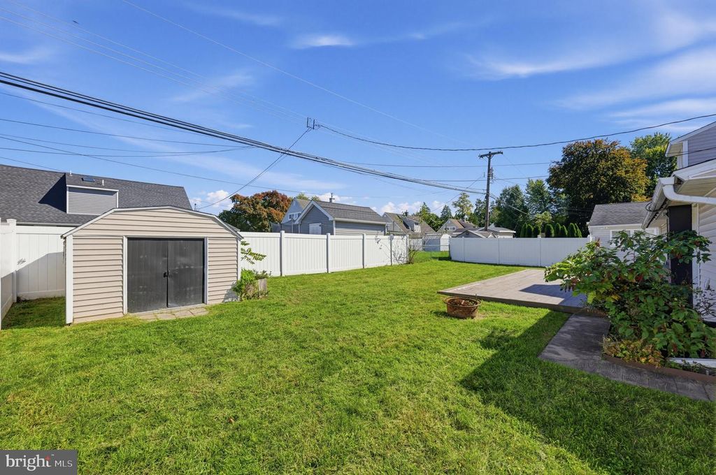 36 KINGWOOD LN, LEVITTOWN, PA 19055 — photo 3