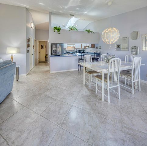 815 ANDREW REDDING Road 201, Lantana, FL 33462