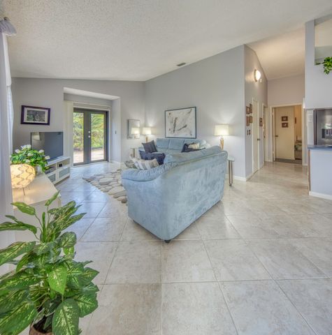 815 ANDREW REDDING Road 201, Lantana, FL 33462