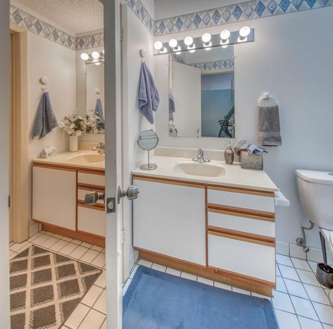 815 ANDREW REDDING Road 201, Lantana, FL 33462
