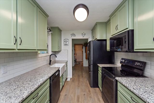 625 Mag a Mor Dr, Lafayette, TN 37083