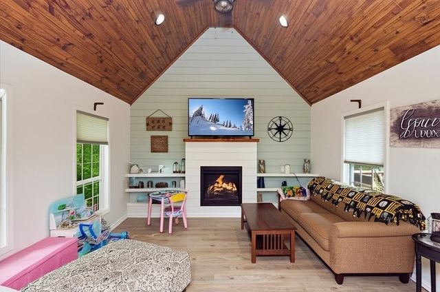 625 Mag a Mor Dr, Lafayette, TN 37083