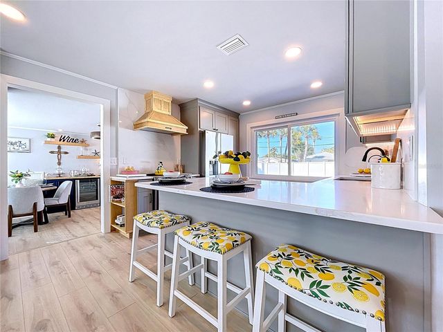 220 40TH AVENUE, St Pete Beach, FL 33706