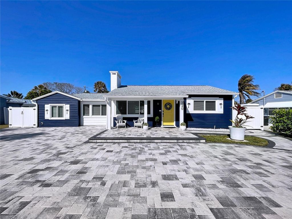 220 40TH AVENUE, St Pete Beach, FL 33706