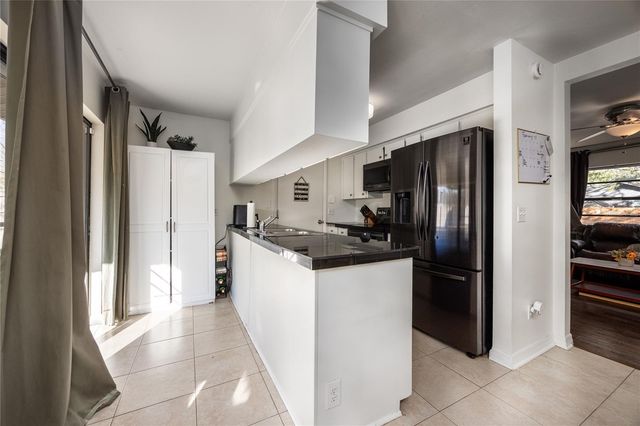 8031 SW 13TH ROAD, Gainesville, FL 32607