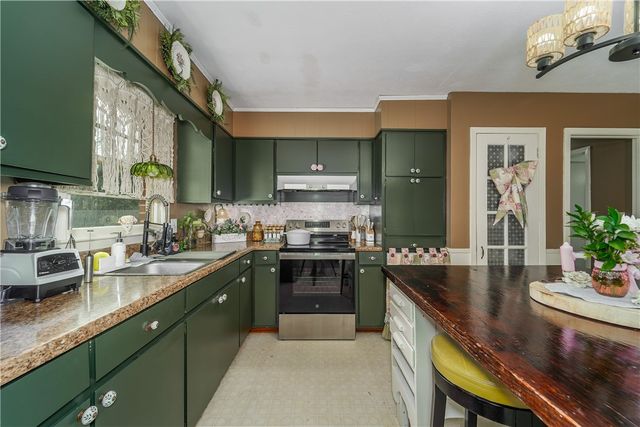 2857 Cherokee Street, Waycross, GA 31503