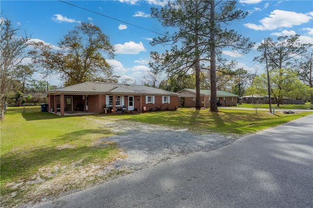 2857 Cherokee Street, Waycross, GA 31503