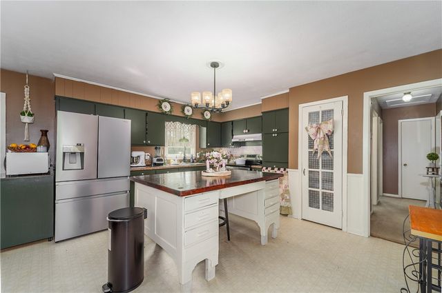 2857 Cherokee Street, Waycross, GA 31503