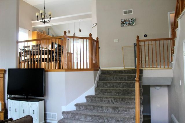 728 E 167th Terrace, Gardner, KS 66030