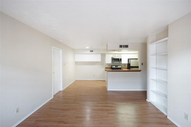 12955 Woodforest Boulevard 32, Houston, TX 77015