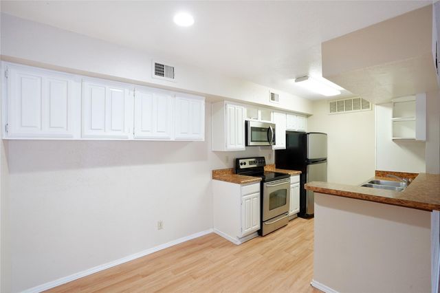 12955 Woodforest Boulevard 32, Houston, TX 77015