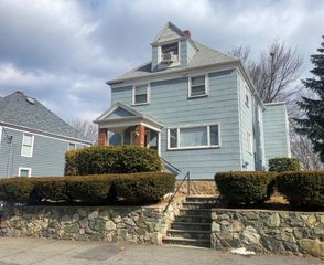 10 Oak St 2, Saugus, MA 01906