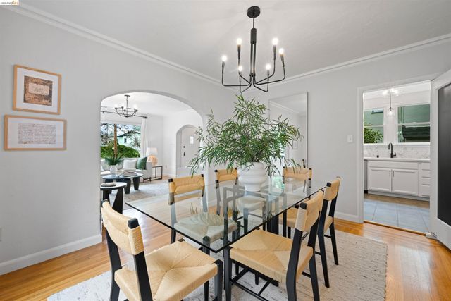 3712 Maple Ave, Oakland, CA 94602