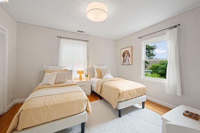 3712 Maple Ave, Oakland, CA 94602