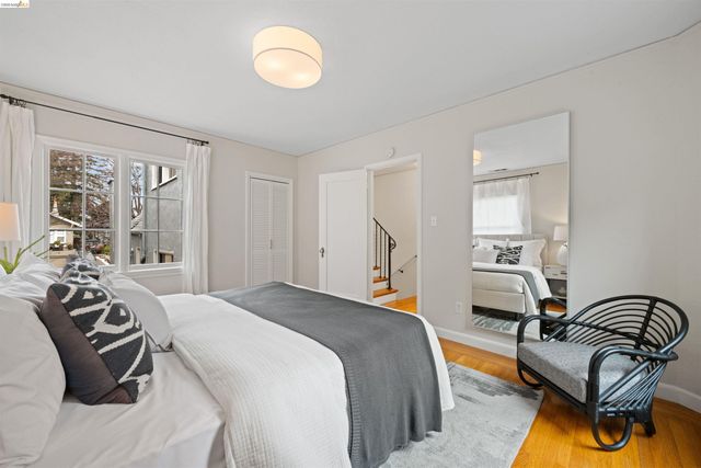 3712 Maple Ave, Oakland, CA 94602