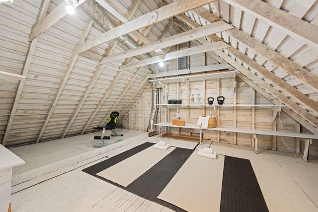 3712 Maple Ave, Oakland, CA 94602