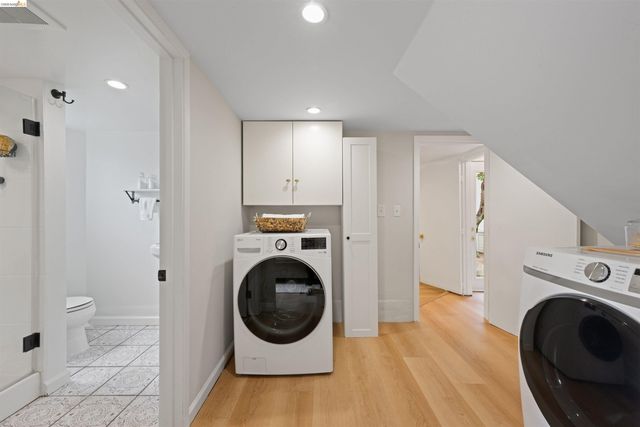 3712 Maple Ave, Oakland, CA 94602