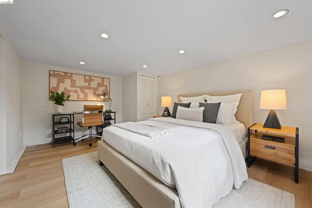 3712 Maple Ave, Oakland, CA 94602