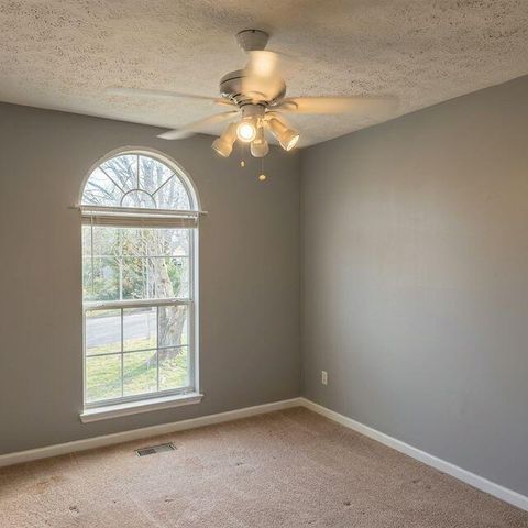 2234 N Fork Drive, Soddy Daisy, TN 37379