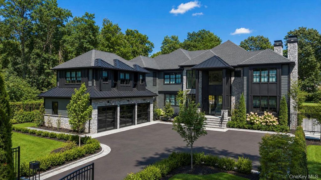 13 Sleepy Hollow Lane, Dix Hills, NY 11746 — photo 4
