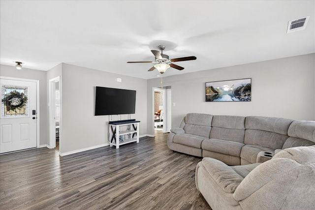 6134 N Fm 148, Terrell, TX 75160