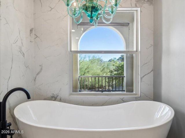 28990 N WHITE FEATHER Lane 183, Scottsdale, AZ 85262
