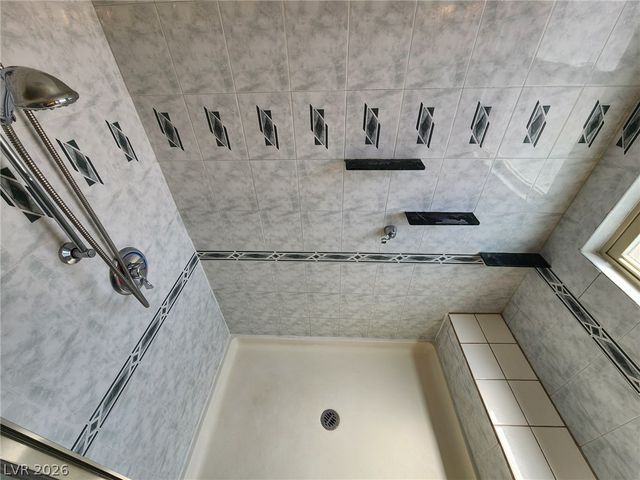 6703 Dominion Court, Las Vegas, NV 89103