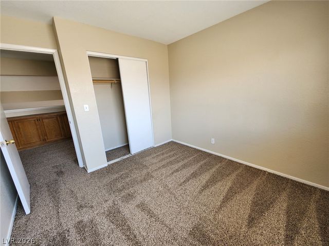 6703 Dominion Court, Las Vegas, NV 89103
