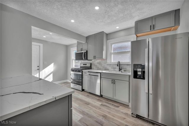 3629 W 130th Street, Cleveland, OH 44111