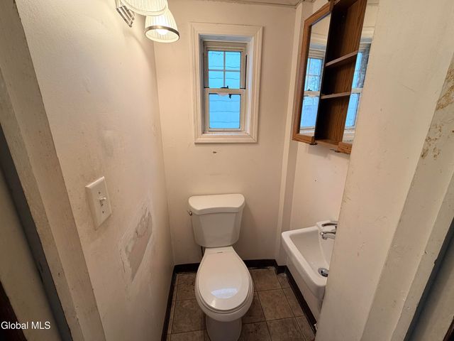 44 S Perry Street, Johnstown, NY 12095