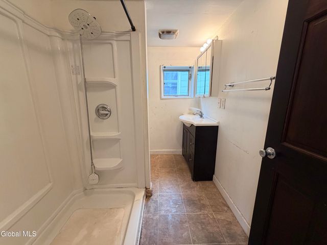 44 S Perry Street, Johnstown, NY 12095