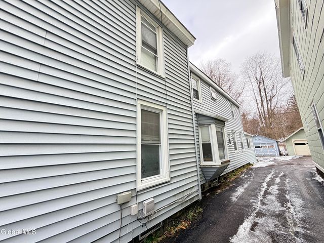 44 S Perry Street, Johnstown, NY 12095