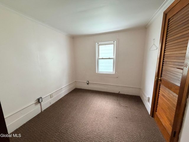 44 S Perry Street, Johnstown, NY 12095