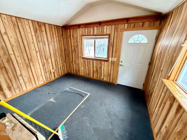 44 S Perry Street, Johnstown, NY 12095