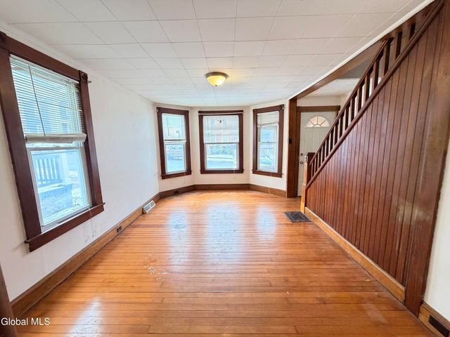 44 S Perry Street, Johnstown, NY 12095