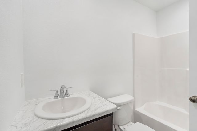 5175 W Sunstruck Street, Springfield, MO 65802