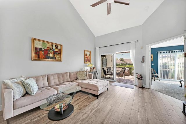 6204 NW 74th Court, Parkland, FL 33067