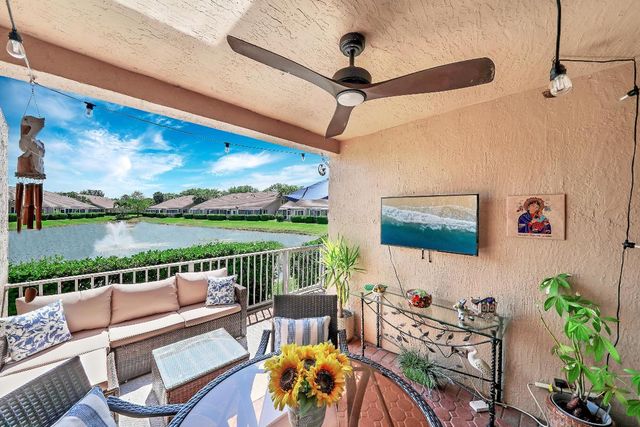 6204 NW 74th Court, Parkland, FL 33067