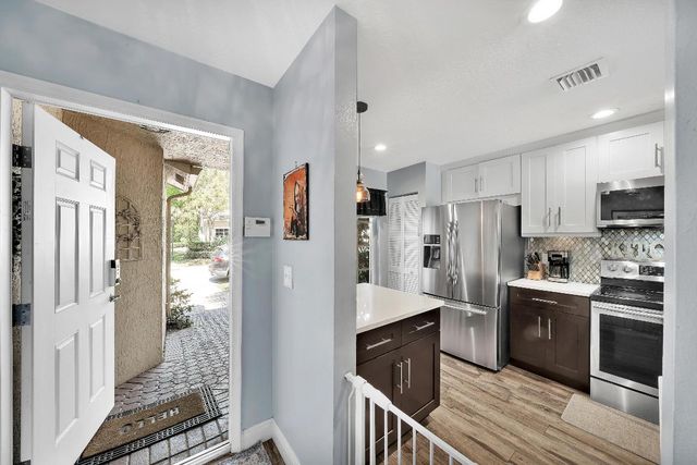 6204 NW 74th Court, Parkland, FL 33067